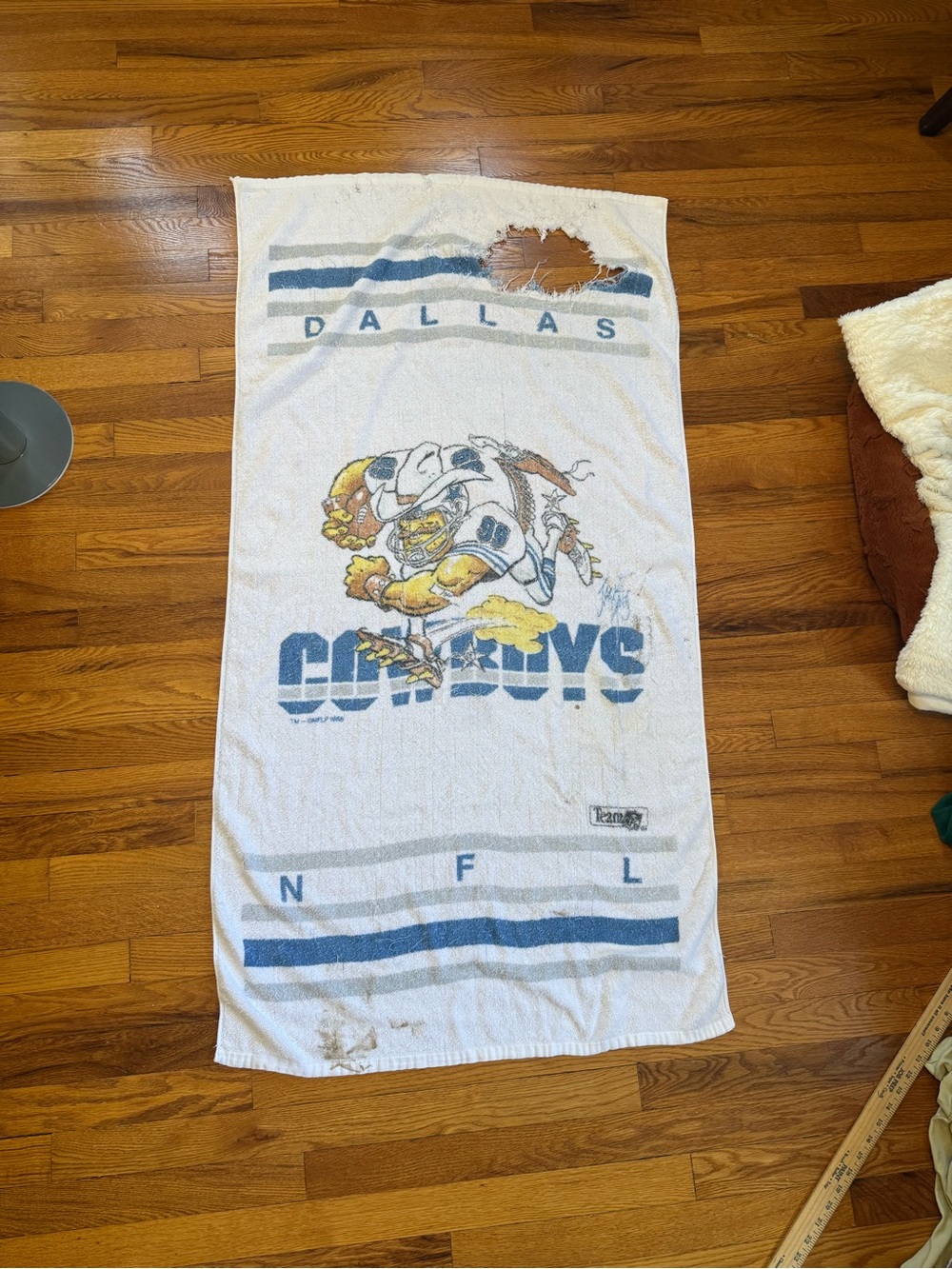 Vintage 80s Dallas Cowboys Towel, NFL Football Tapestry, 29x55, Beach Bath